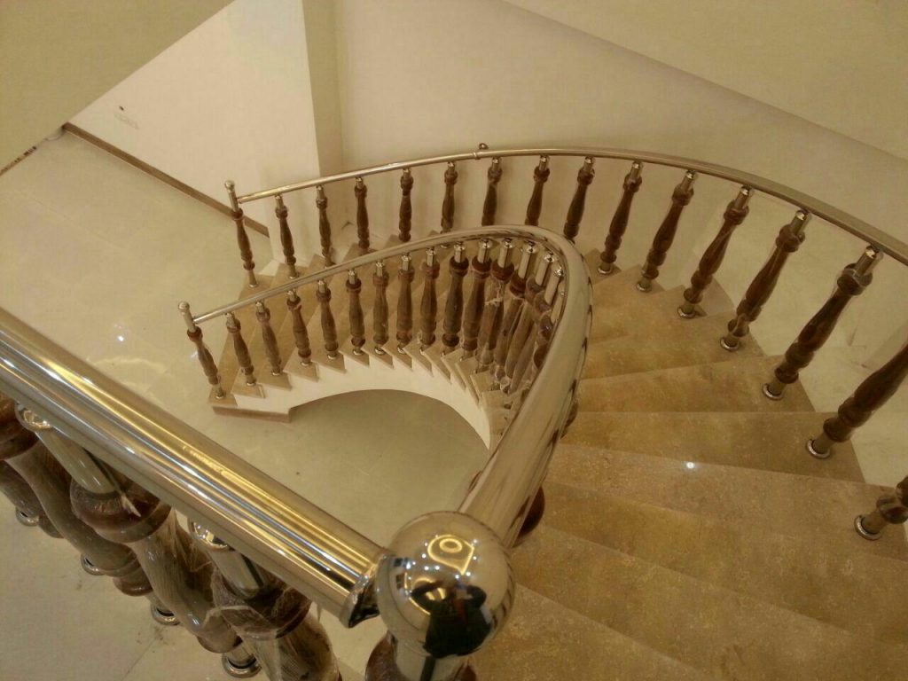 نرده چوبی- نرده استیل ایران